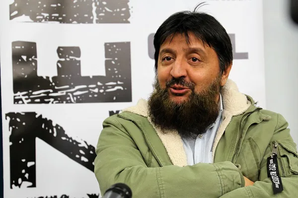 Ademi: Politicians need to open up more to the people