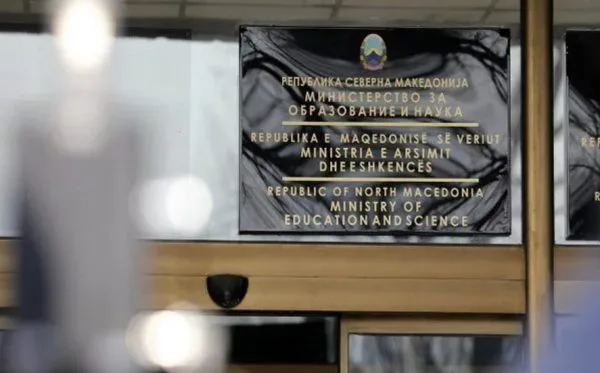53 students, 8 teachers currently self-isolating, says Education Ministry