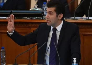 “Politico”: Petkov wants to improve relations with Northern Macedonia through economic cooperation