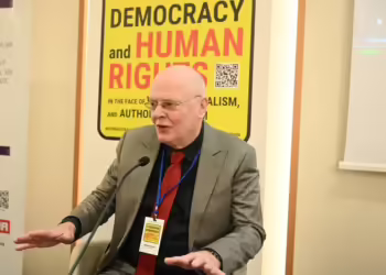 Wolfgang Ressmann: When democracy is abolished, the danger of war is rising